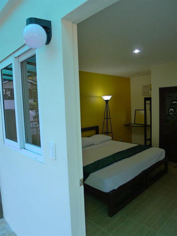 By The Bay, Jacana Bed & Breakfast Puerto Princesa Exterior foto