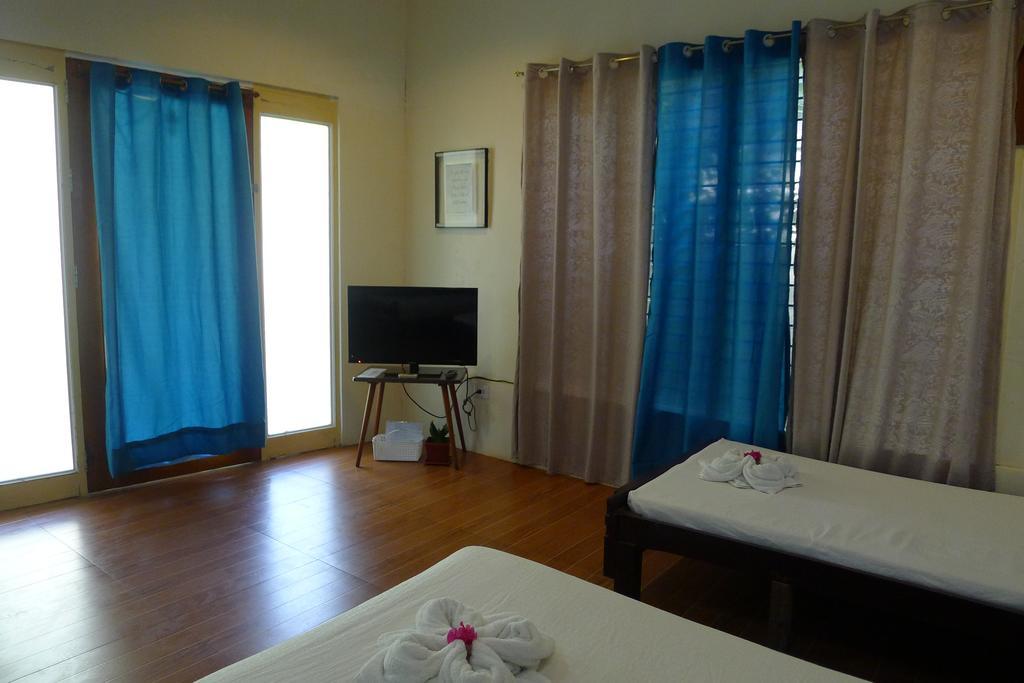 By The Bay, Jacana Bed & Breakfast Puerto Princesa Exterior foto