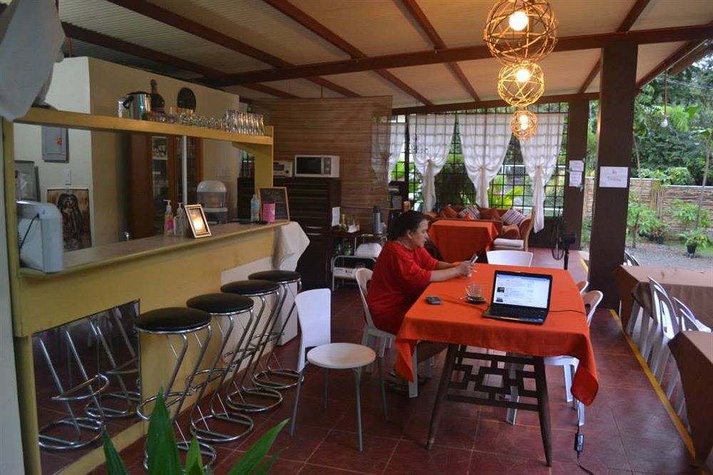 By The Bay, Jacana Bed & Breakfast Puerto Princesa Exterior foto