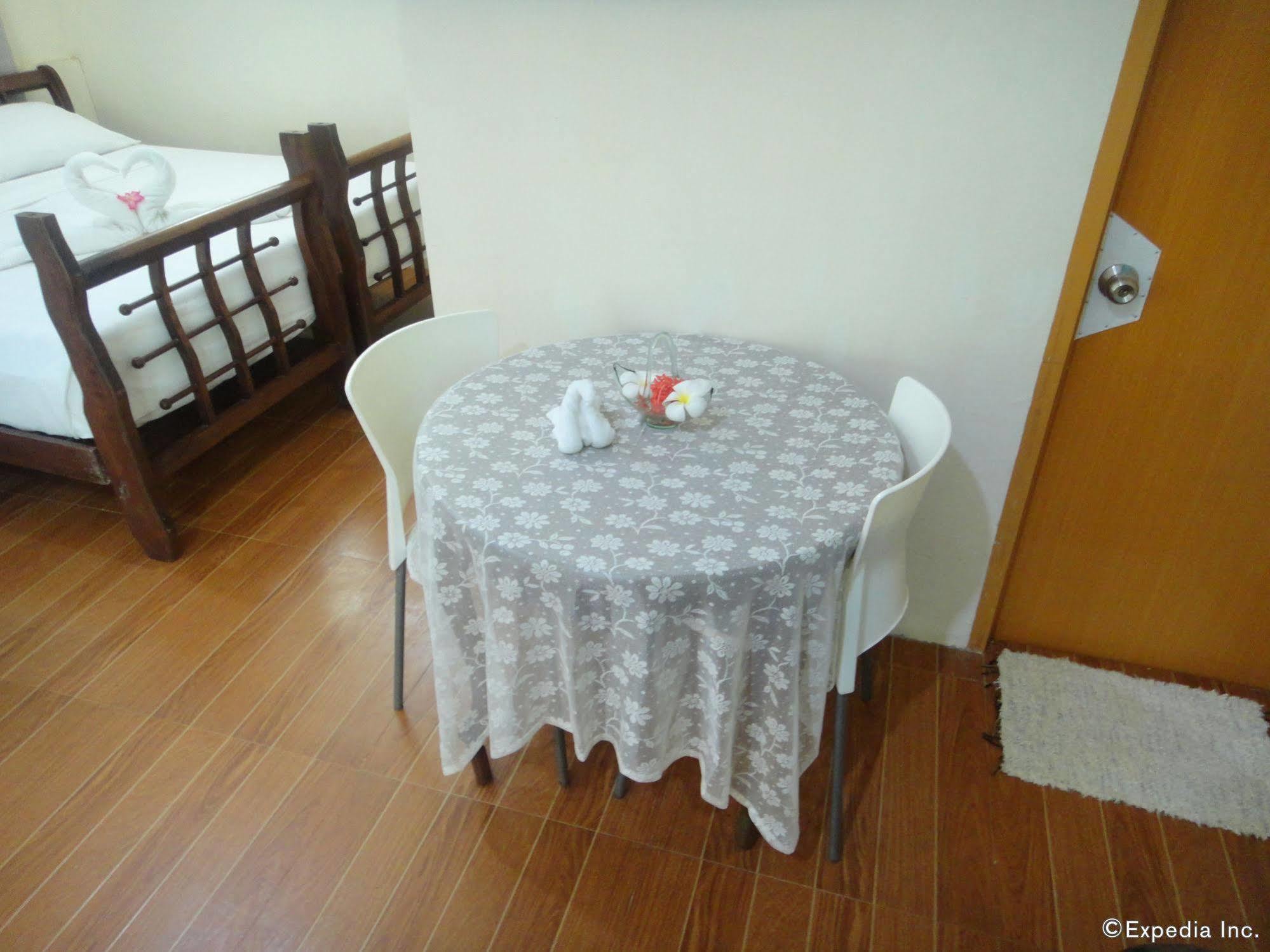 By The Bay, Jacana Bed & Breakfast Puerto Princesa Exterior foto