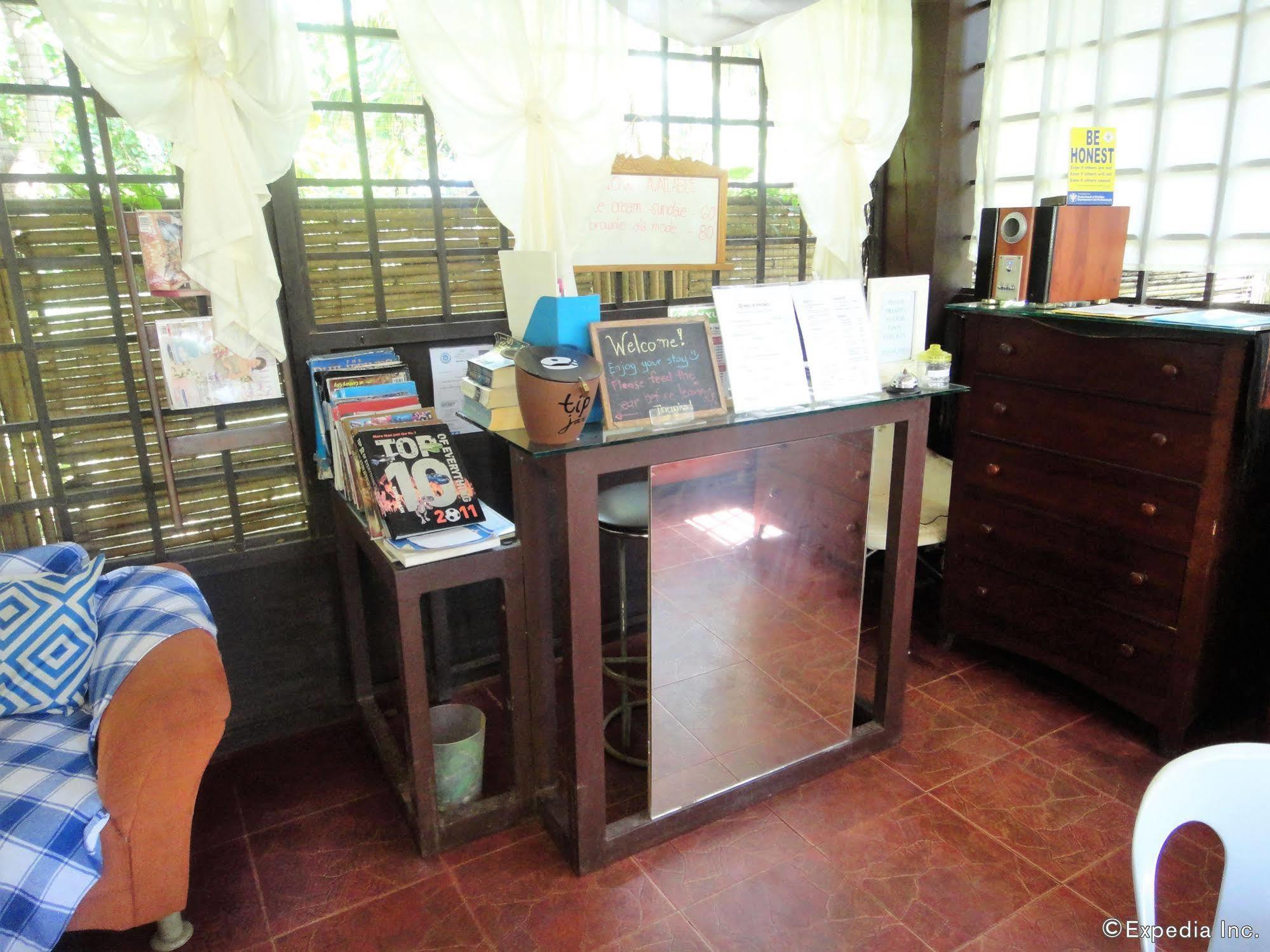 By The Bay, Jacana Bed & Breakfast Puerto Princesa Exterior foto