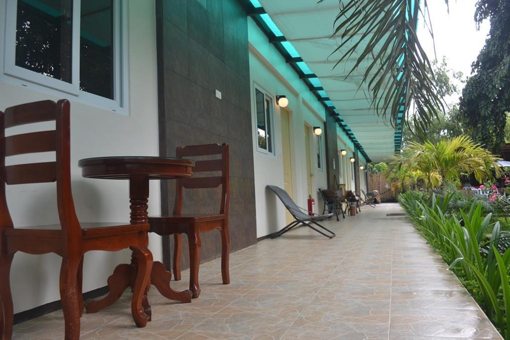 By The Bay, Jacana Bed & Breakfast Puerto Princesa Exterior foto